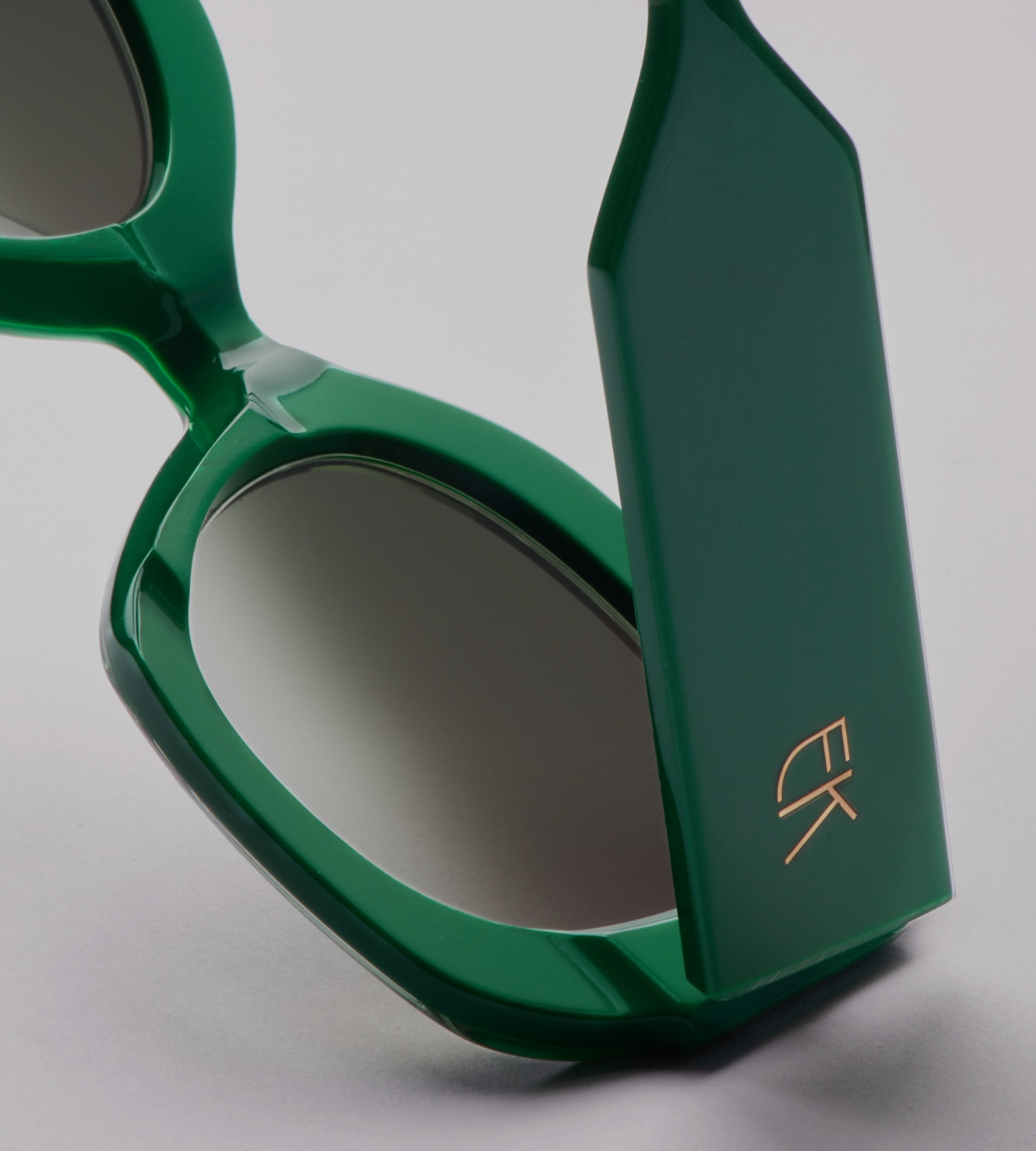 green-emmannuelle-khanh-sunglasses