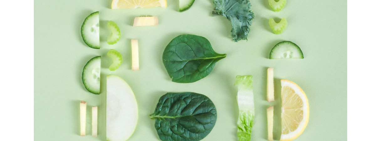 Tranches de fruits et légumes verts