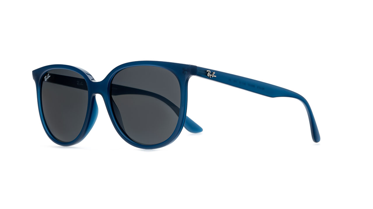 Paire de lunettes de soleil Ray-ban Rb4378 couleur marine - Côté à angle - Doyle