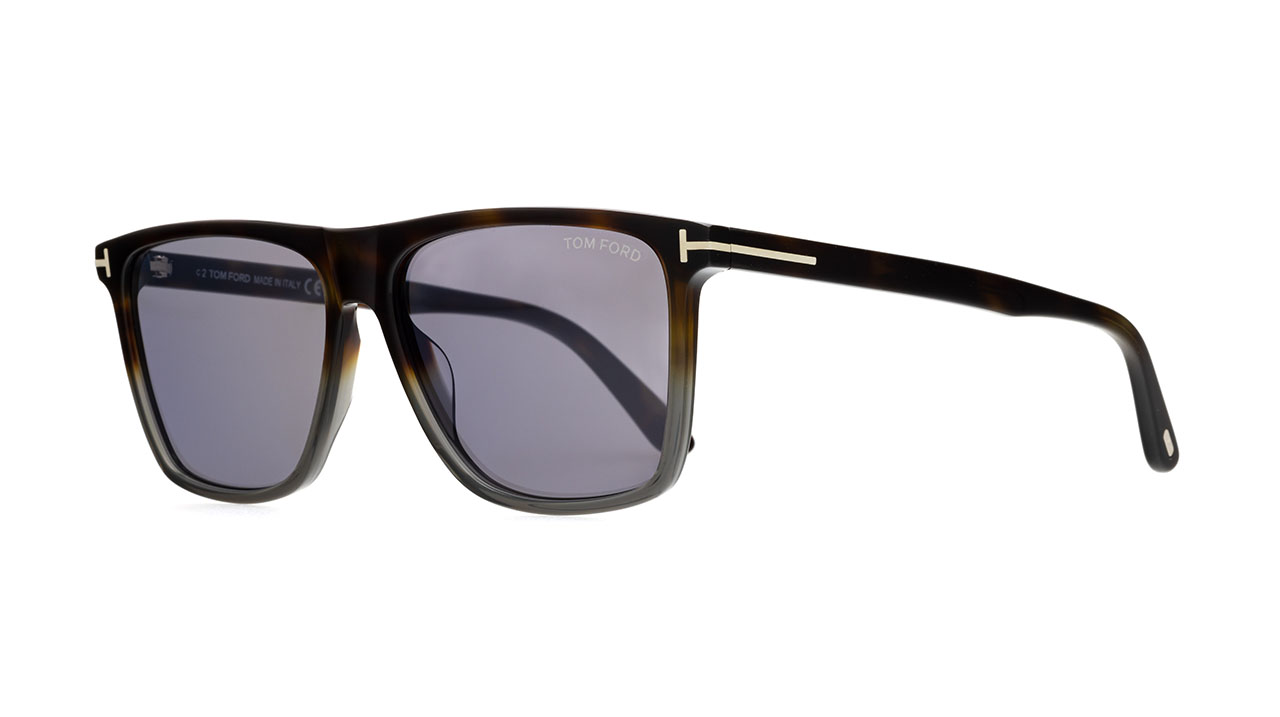 Paire de lunettes de soleil Tom-ford Tf832 /s couleur brun - Côté à angle - Doyle