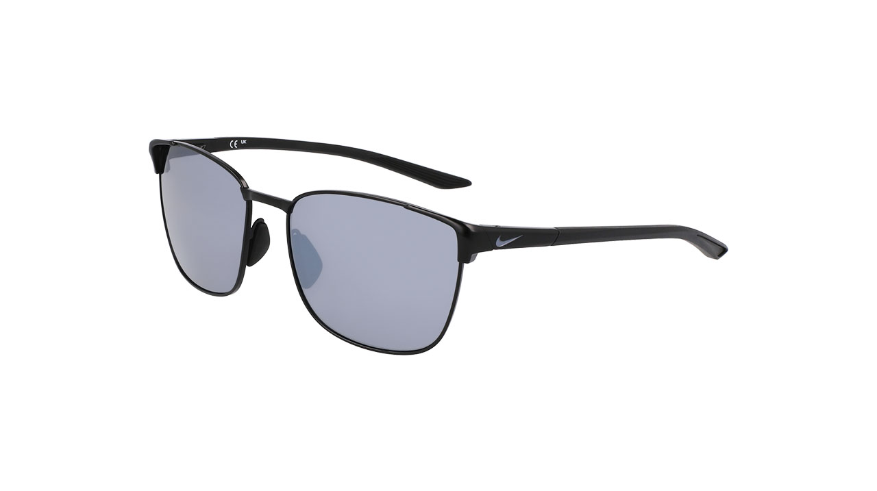 Paire de lunettes de soleil Nike Metal fusion fv2377 couleur noir - Côté à angle - Doyle