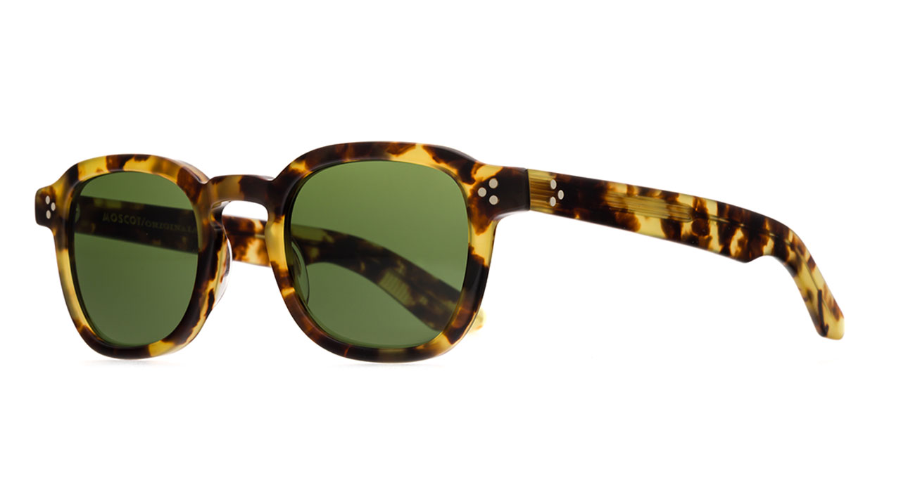 Paire de lunettes de soleil Moscot Momza /s couleur havane - Côté à angle - Doyle