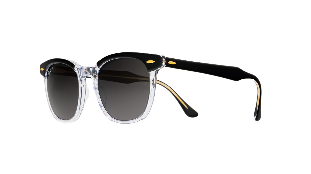 Paire de lunettes de soleil Ray-ban Rb2298 couleur noir - Côté à angle - Doyle