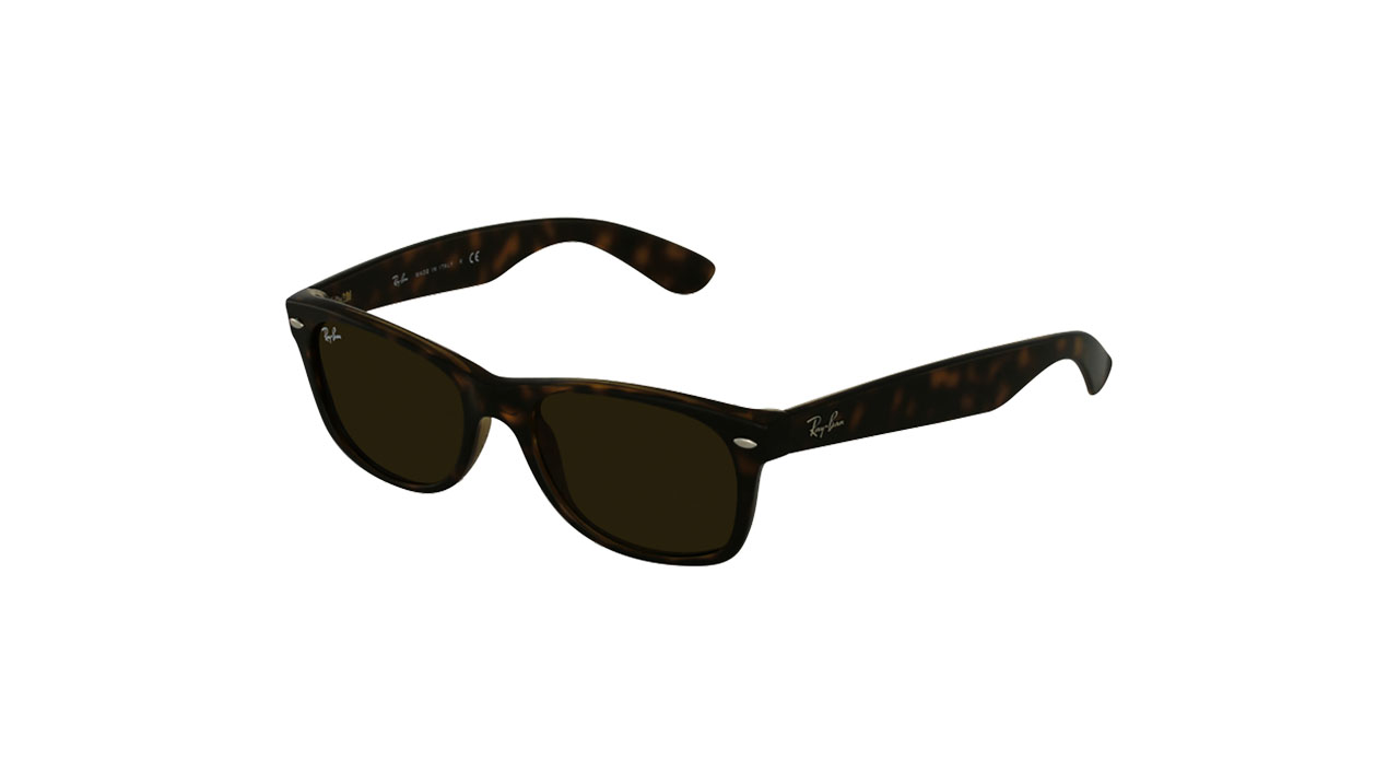Paire de lunettes de soleil Ray-ban Rb2132 couleur brun - Côté à angle - Doyle