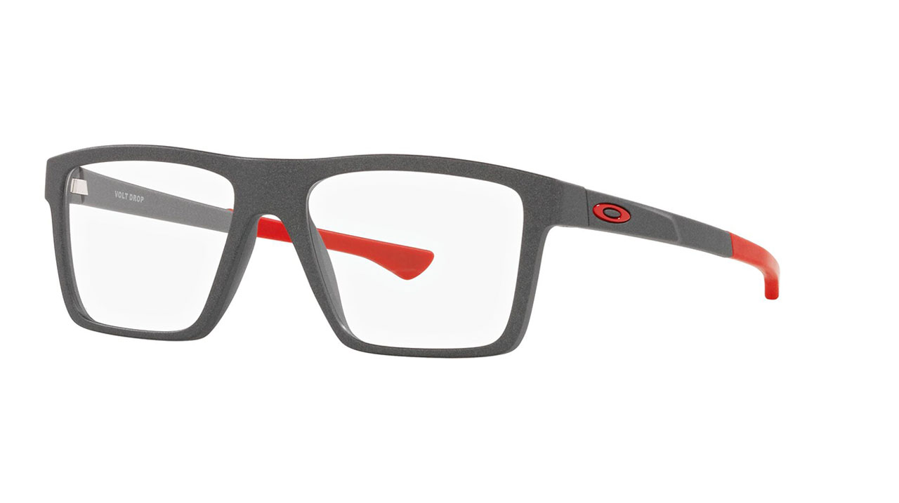 Paire de lunettes de vue Oakley Volt drop ox8167-0454 couleur noir - Côté à angle - Doyle